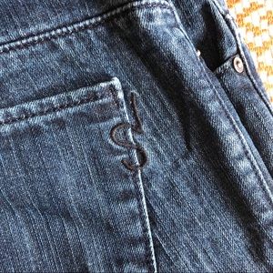 “Simply Vera” Vera Wang tapered leg jeans